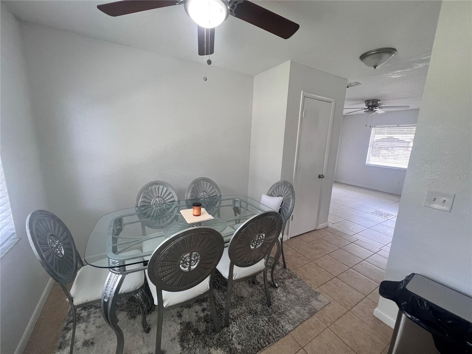 CANDLELIGHT OAKS - Residential