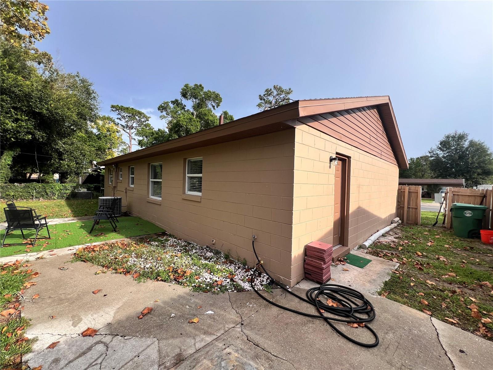 CANDLELIGHT OAKS - Residential