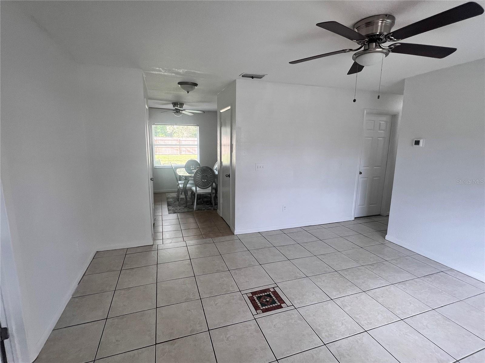 CANDLELIGHT OAKS - Residential