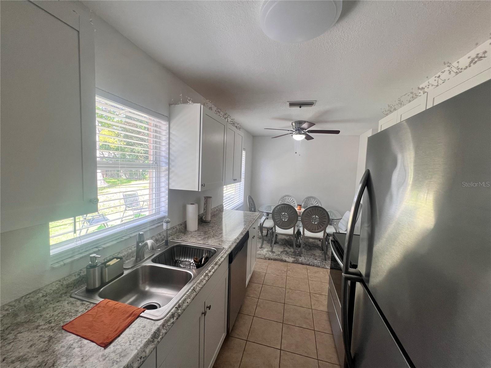 CANDLELIGHT OAKS - Residential