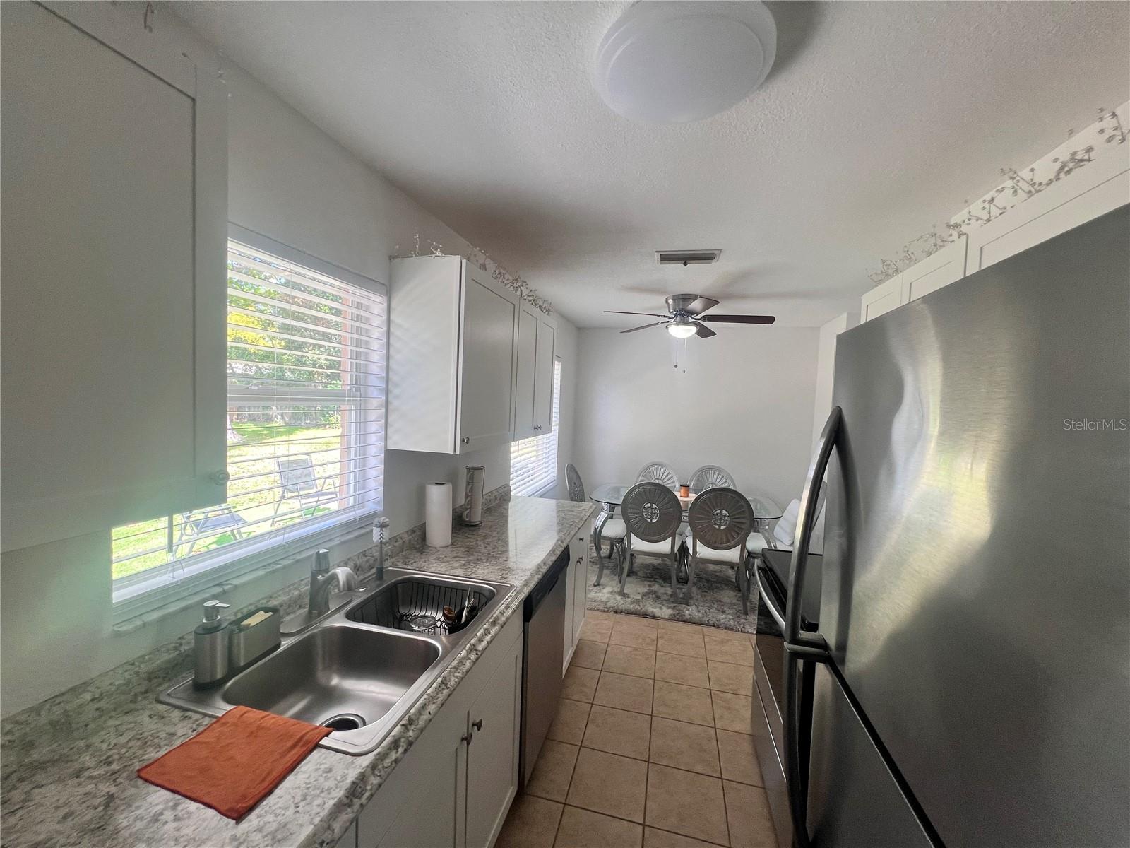 CANDLELIGHT OAKS - Residential