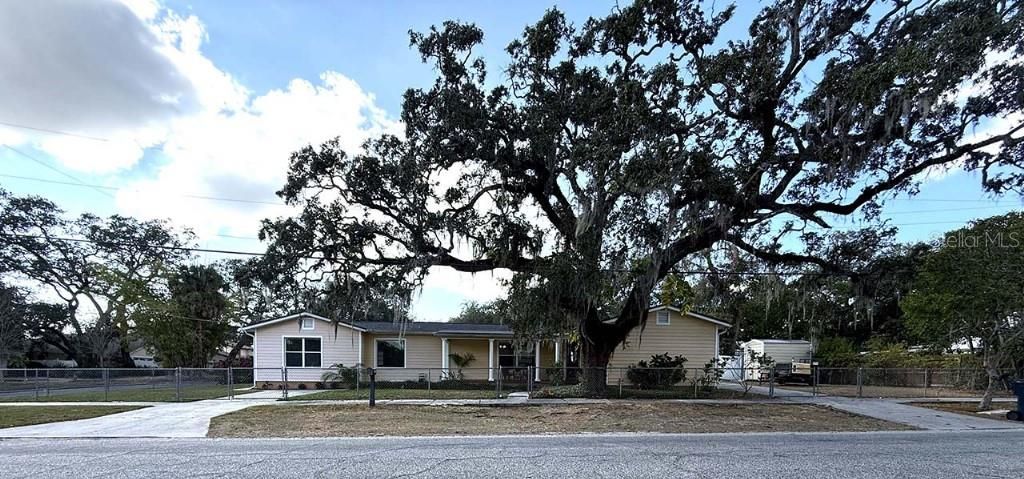 Photo of 4102 N Howard Avenue, Tampa, FL 33607 (MLS # TB8451527)