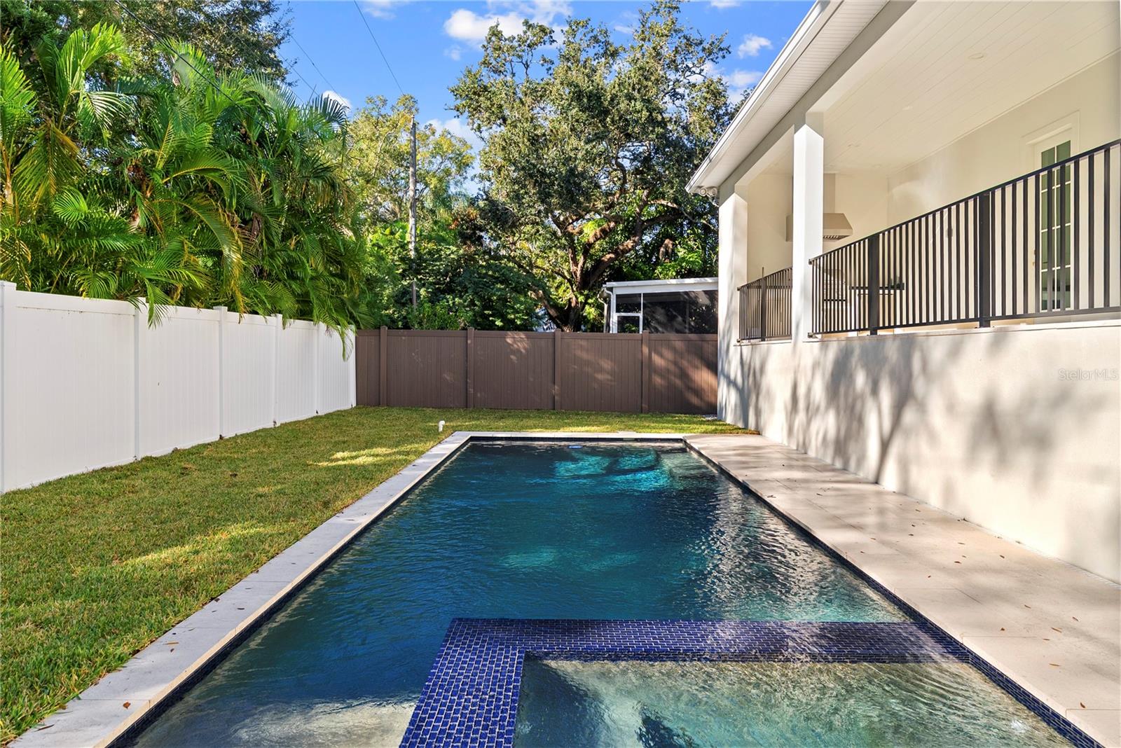 SUNSET PARK - Residential