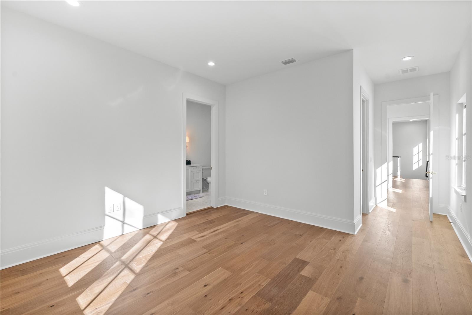 SUNSET PARK - Residential