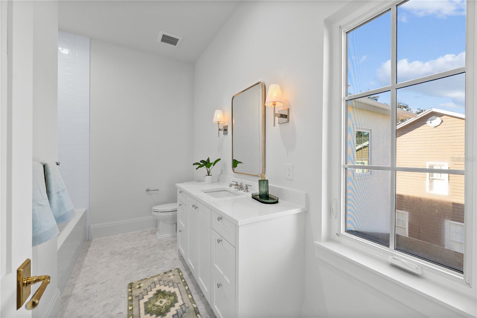 SUNSET PARK - Residential