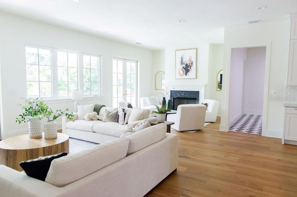 SUNSET PARK - Residential