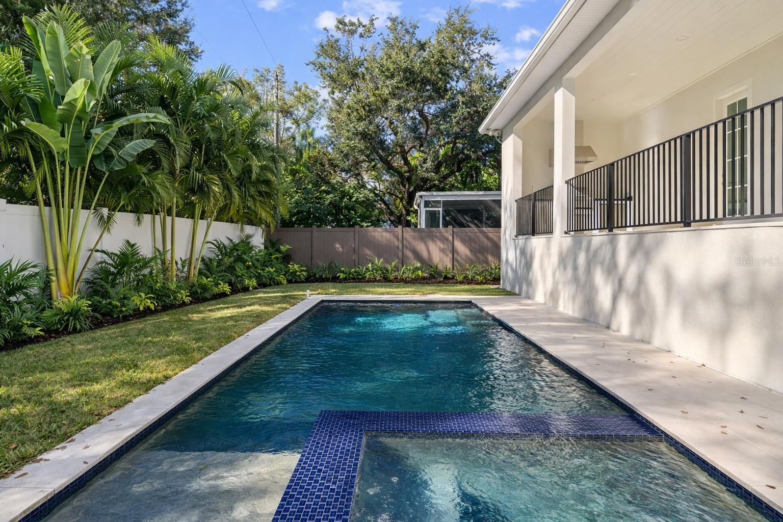 SUNSET PARK - Residential