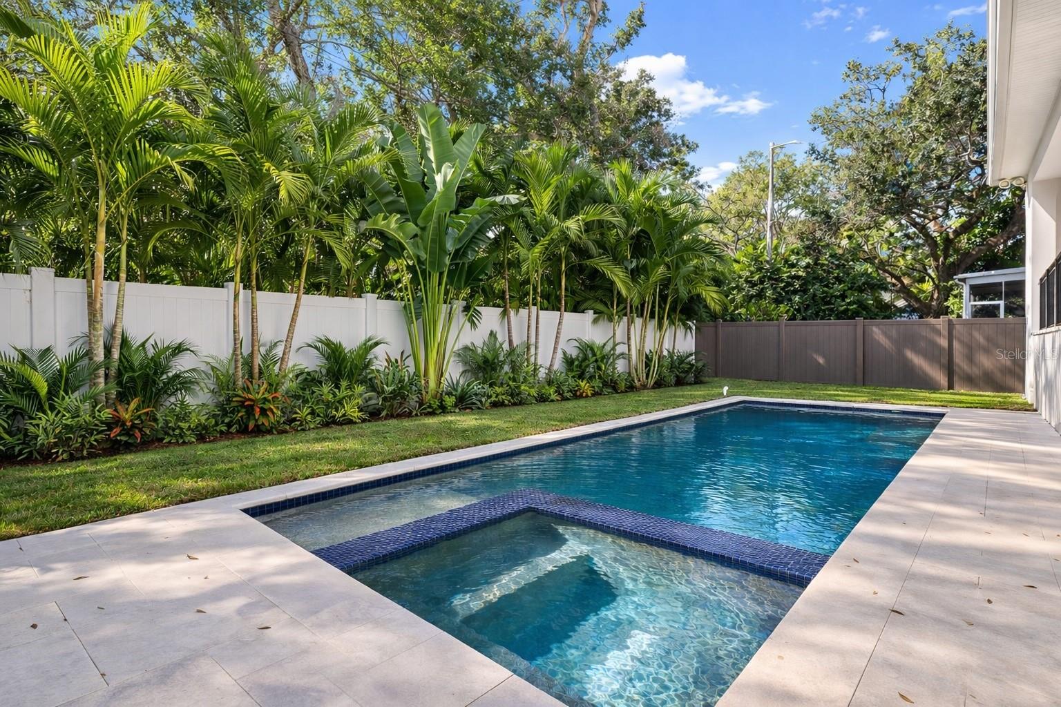 SUNSET PARK - Residential