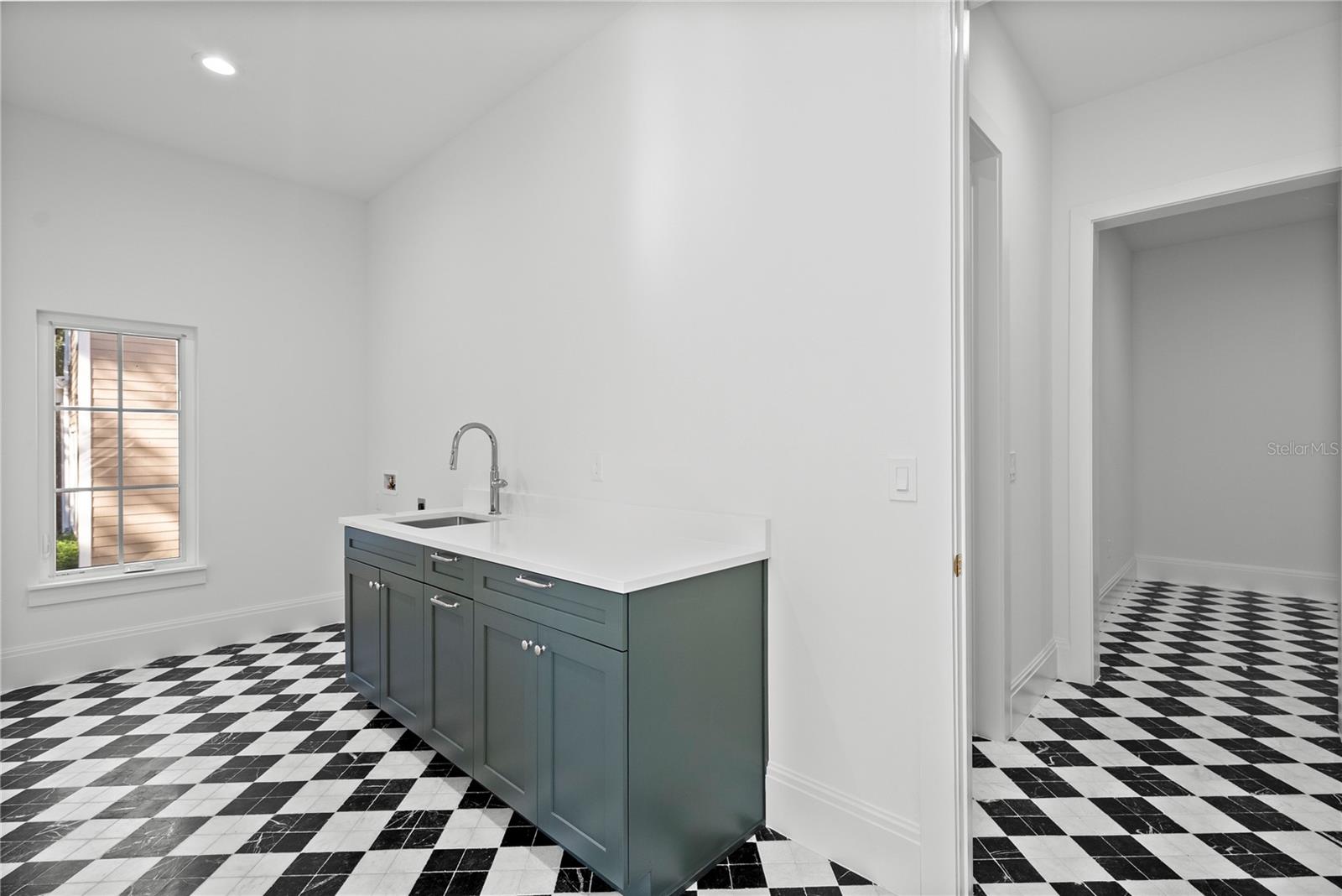 SUNSET PARK - Residential