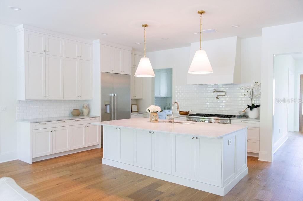 SUNSET PARK - Residential