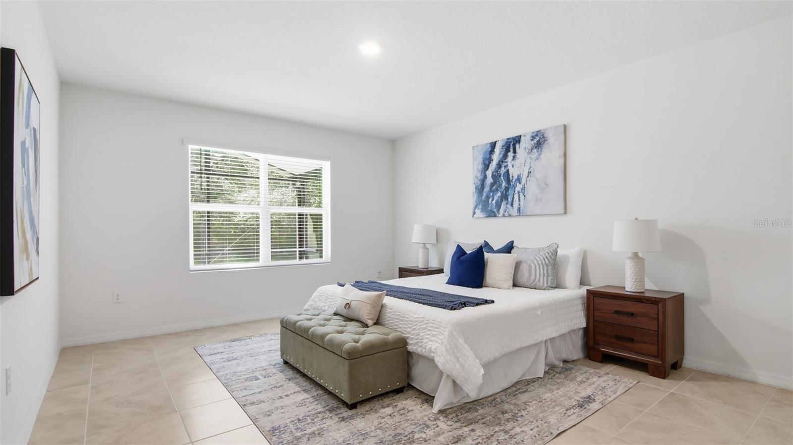 HUNTINGTON DOWNS - Residential