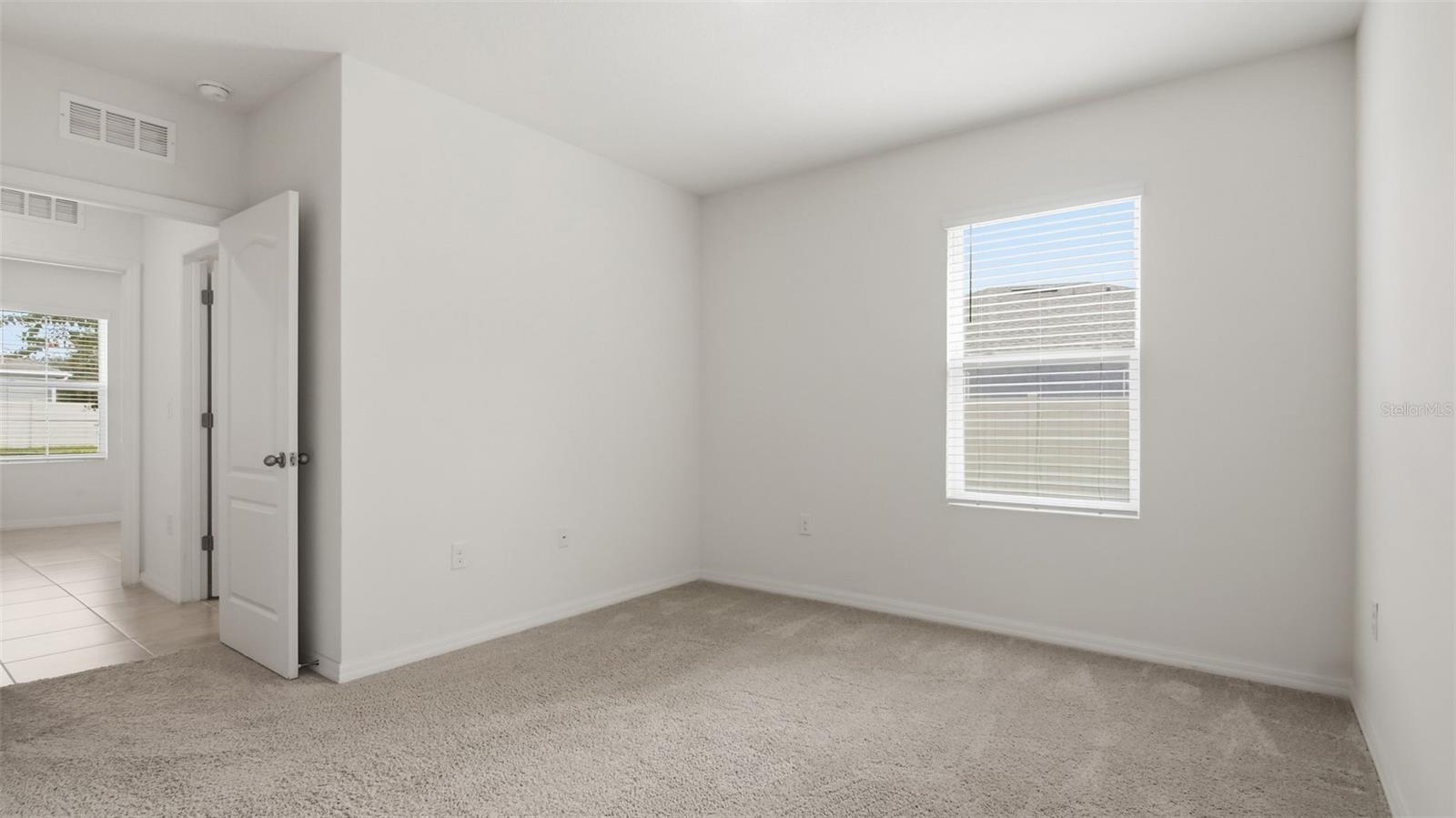 HUNTINGTON DOWNS - Residential