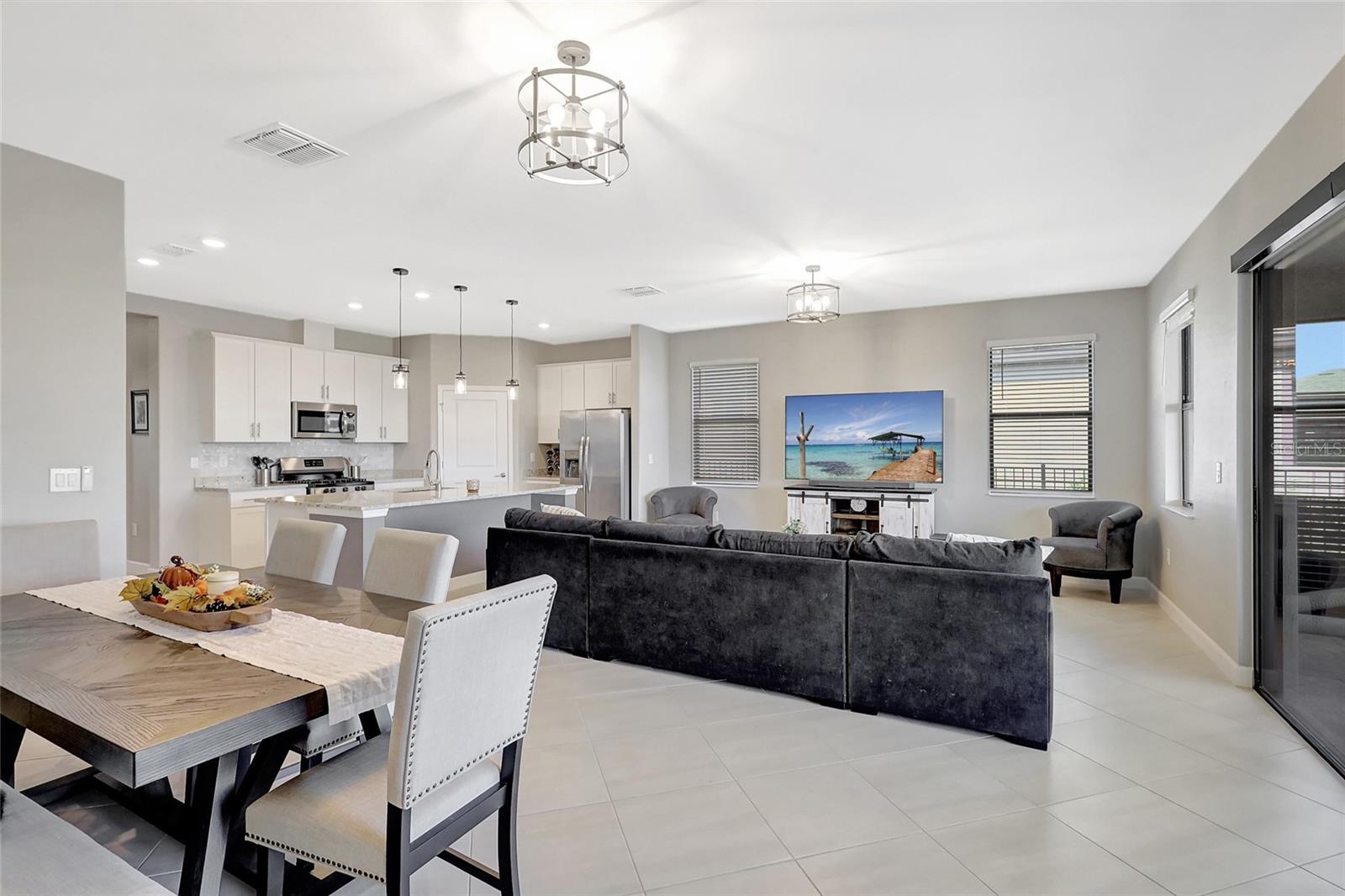 LORRAINE LAKES PH I - Residential