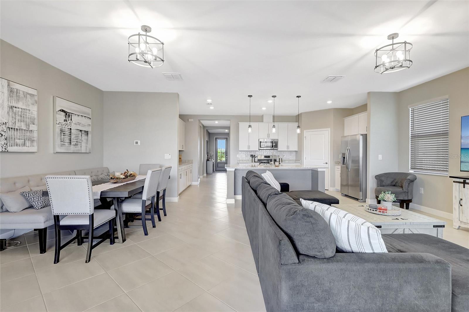 LORRAINE LAKES PH I - Residential