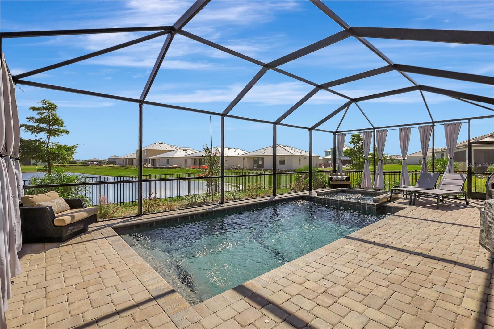 LORRAINE LAKES PH I - Residential