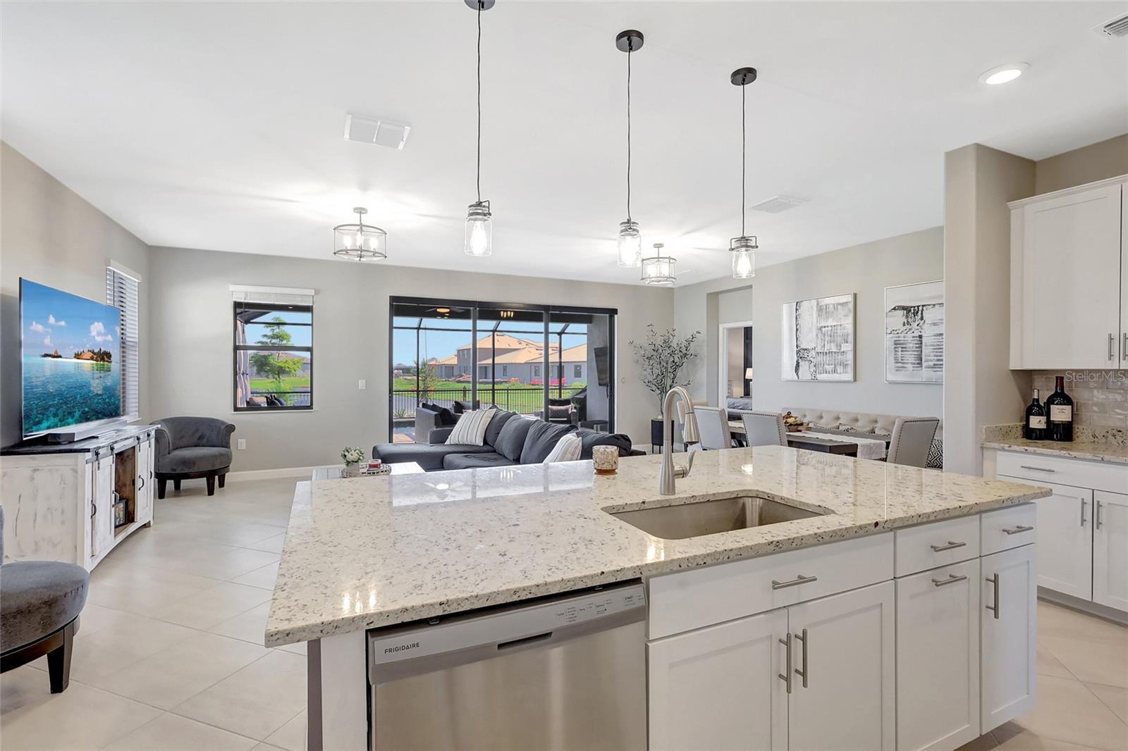 LORRAINE LAKES PH I - Residential