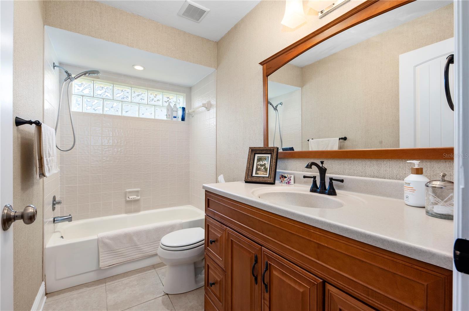 GULF GATE EAST - Residential