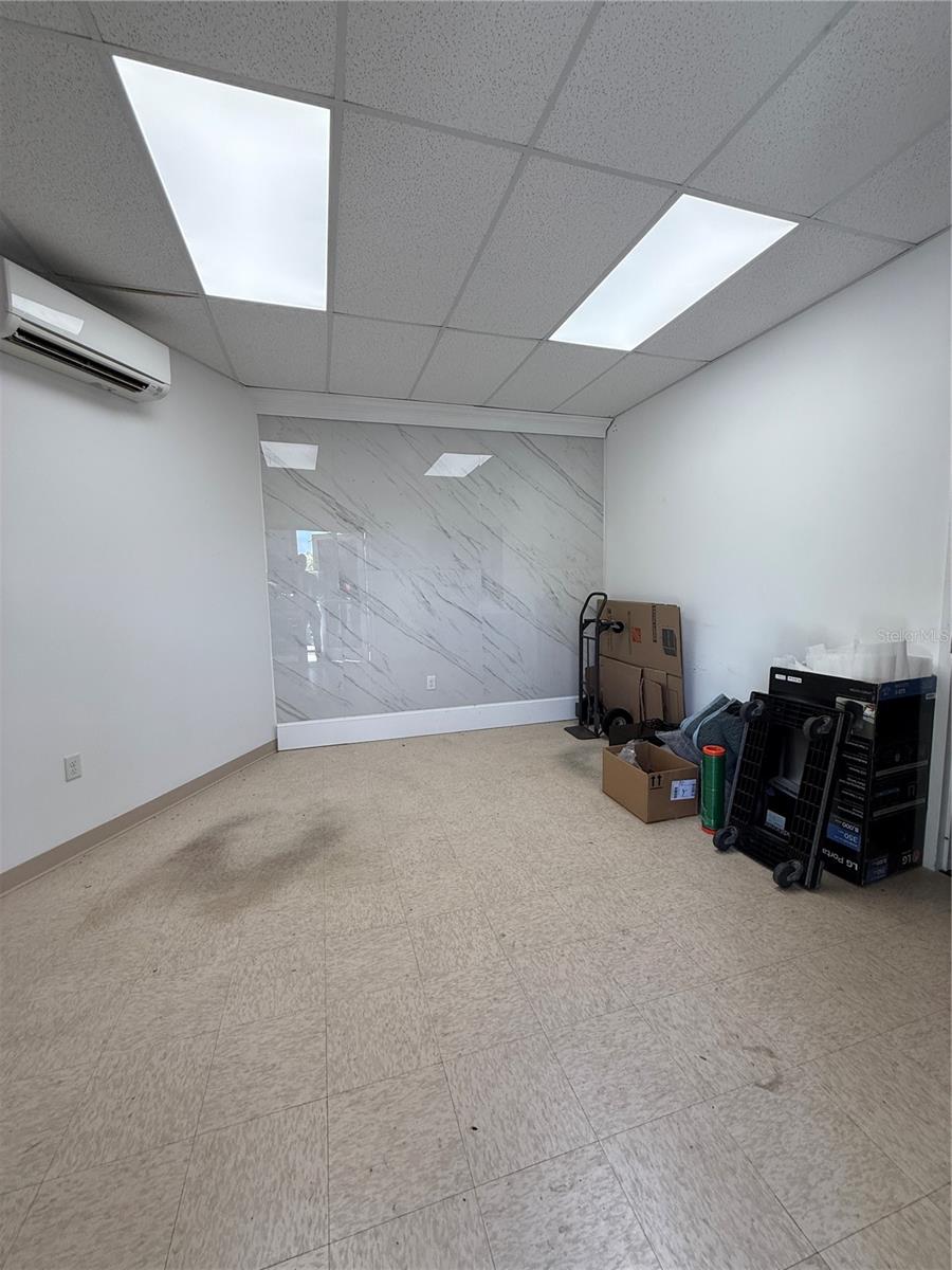 BIG BEND PROFESSIONAL CENTER I CONDO - Commercial Lease