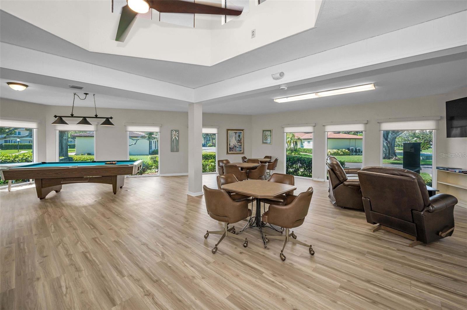 VILLAS CAPRI CONDO - Residential