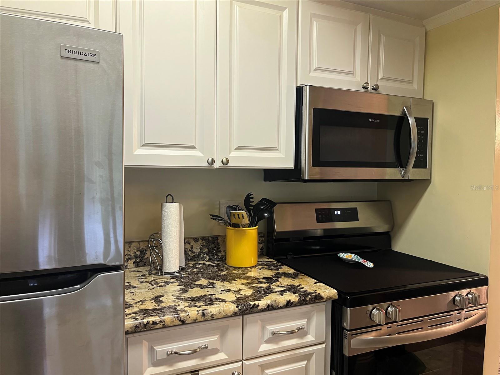VILLAS CAPRI CONDO - Residential