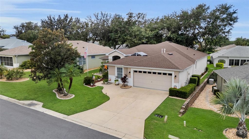 Photo of 5138 Indian Ocean Loop, Tavares, FL 32778 (MLS # G5102936)