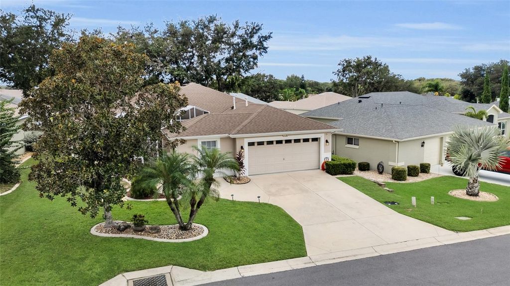 Photo of 5138 Indian Ocean Loop, Tavares, FL 32778 (MLS # G5102936)