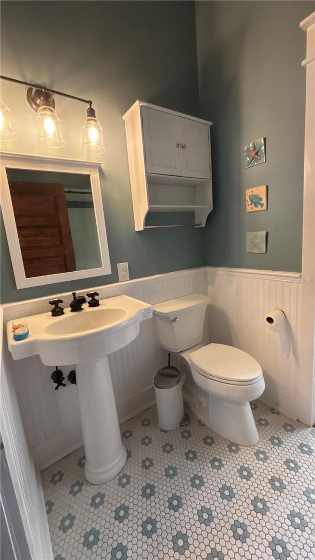 Photo of 229 N Highland Avenue, Winter Garden, FL 34787 (MLS # S5136314)