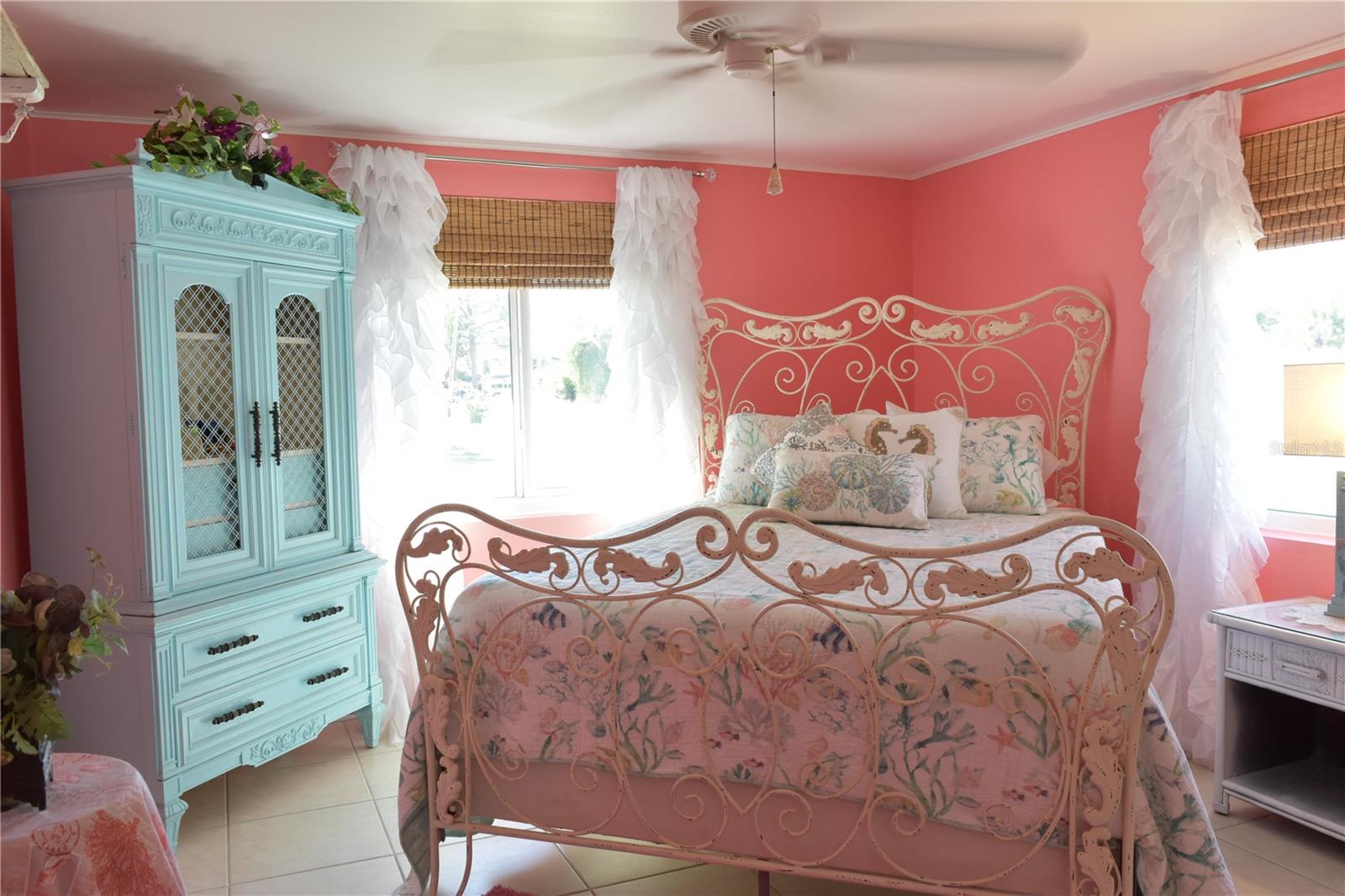 SOUTH VENICE - Residential