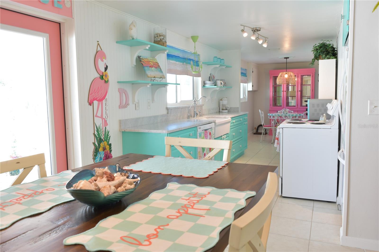 SOUTH VENICE - Residential