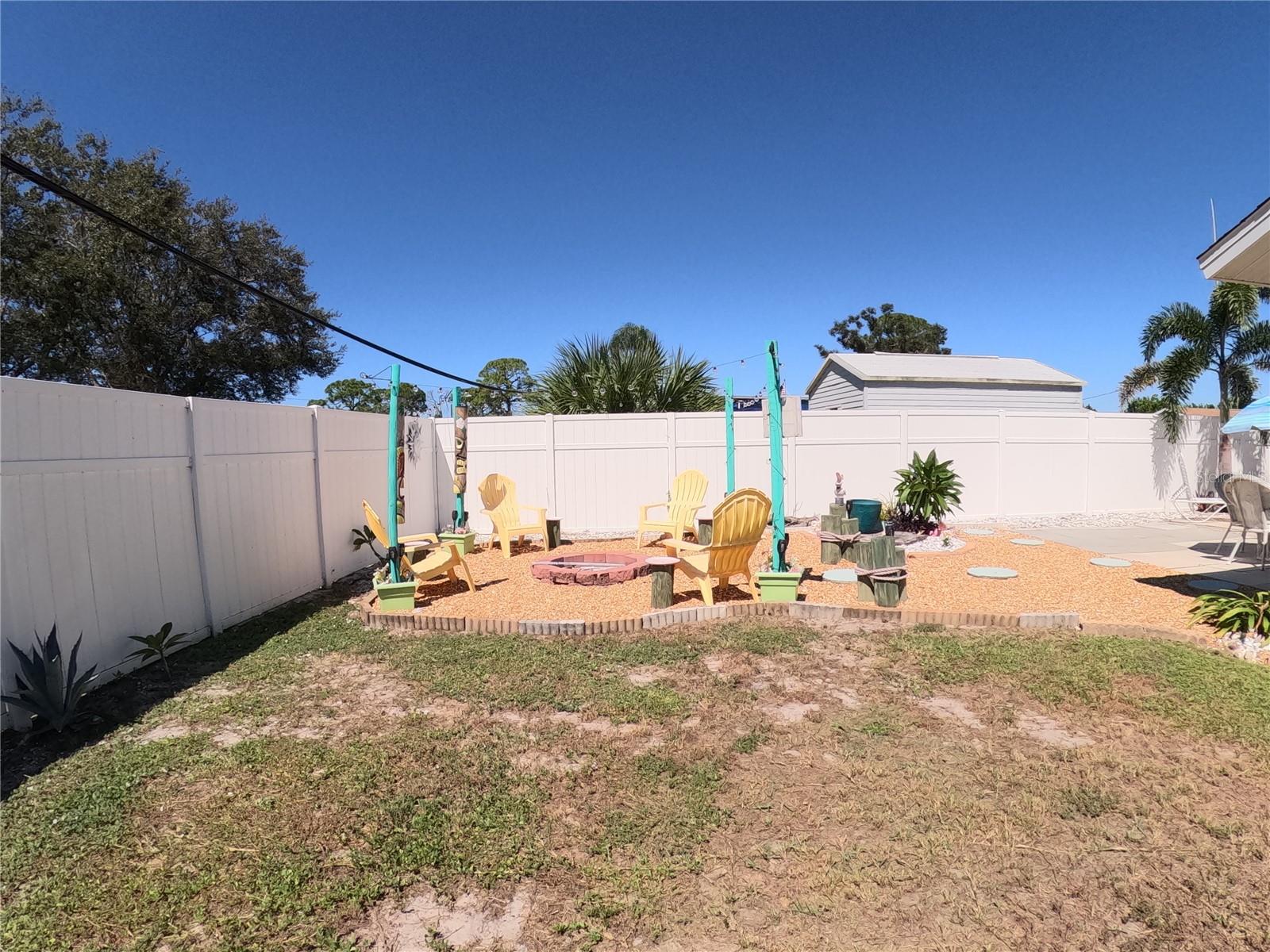 SOUTH VENICE - Residential