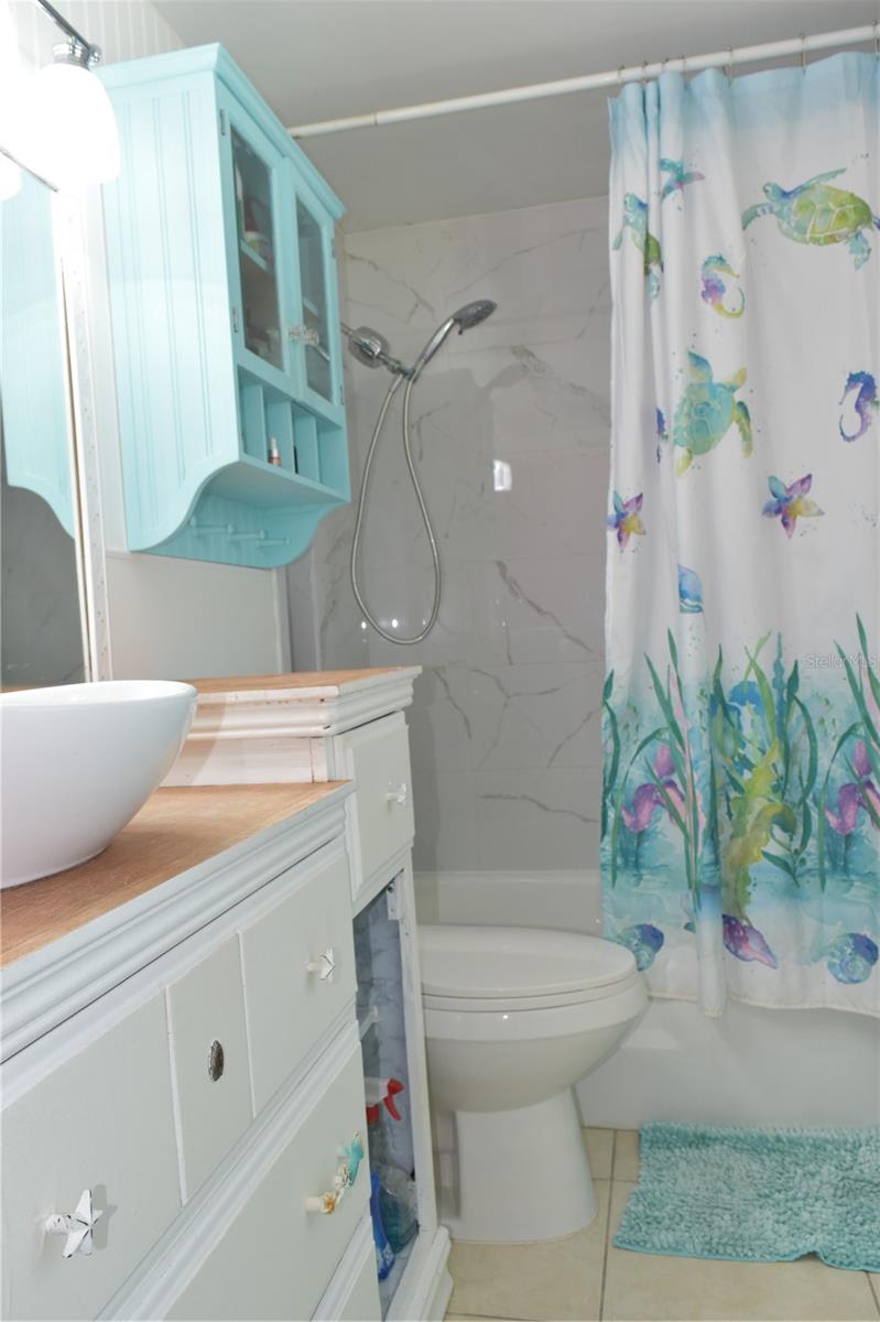 SOUTH VENICE - Residential