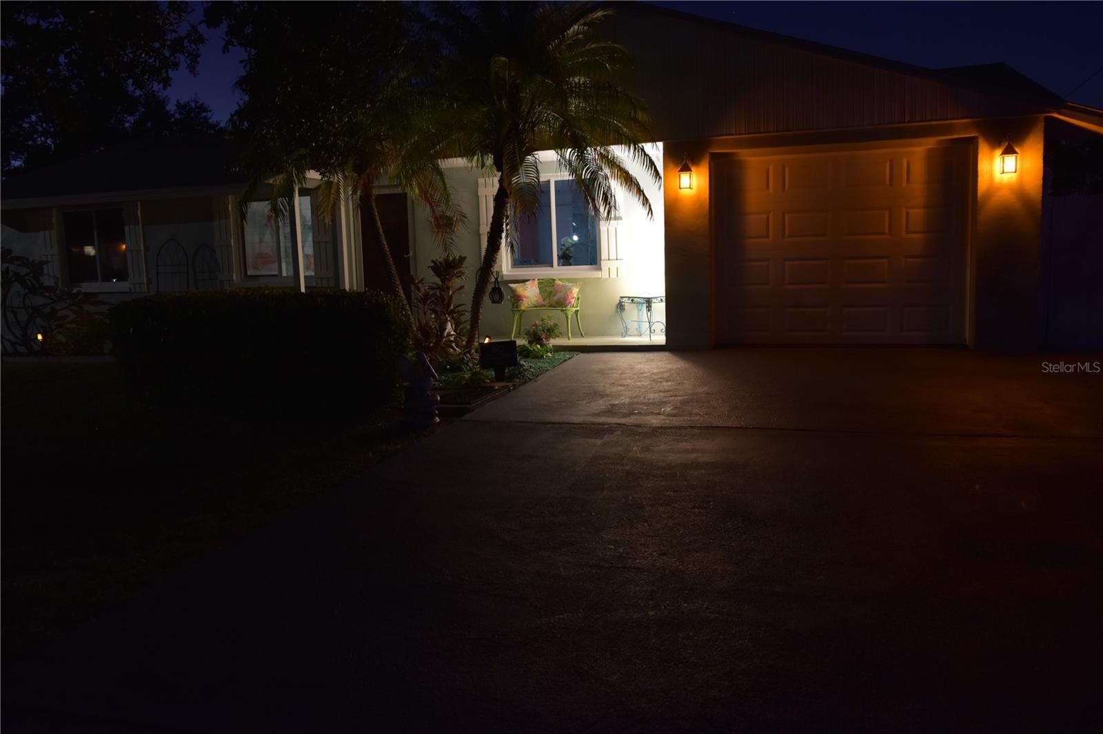 SOUTH VENICE - Residential