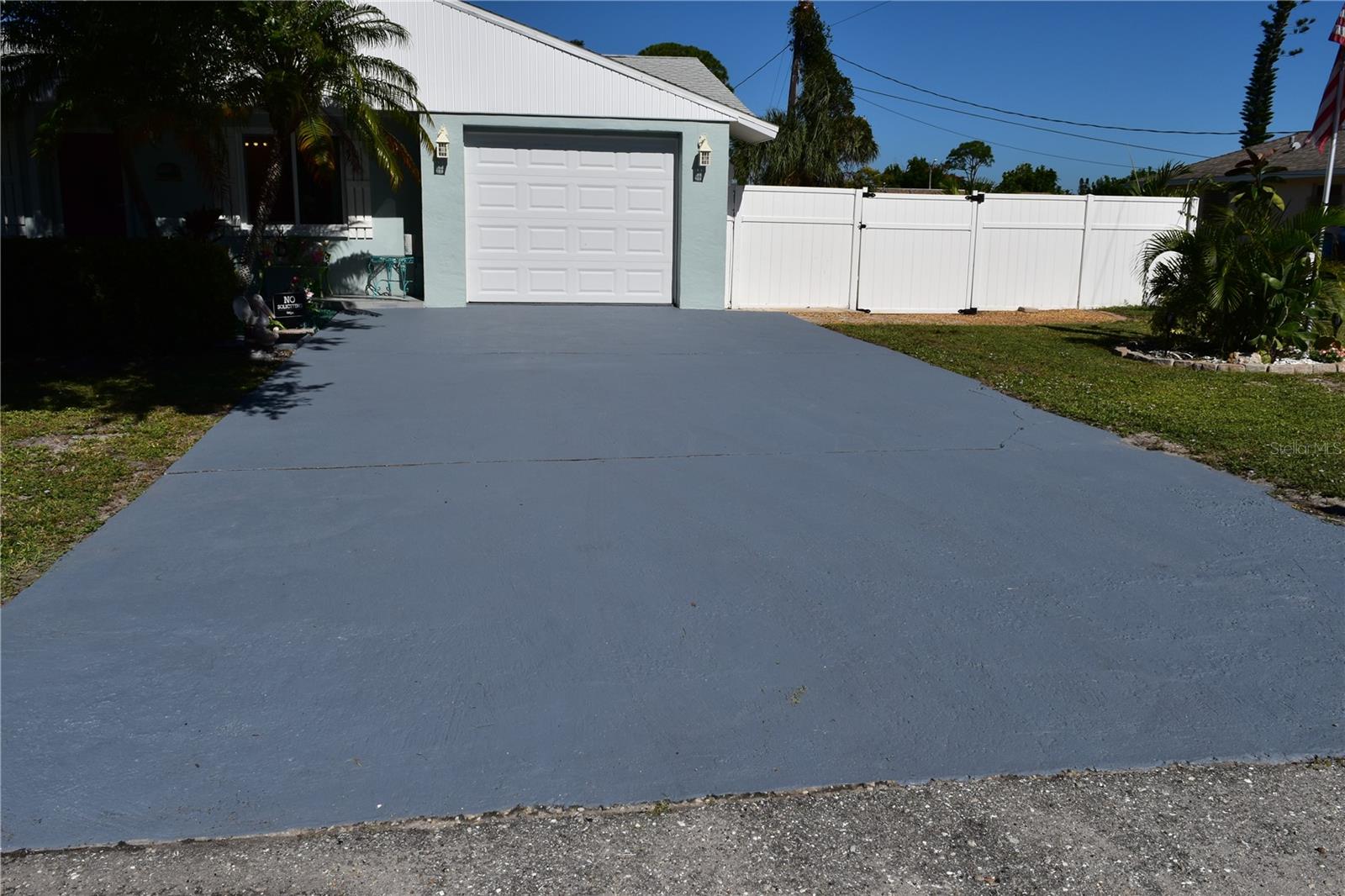 SOUTH VENICE - Residential