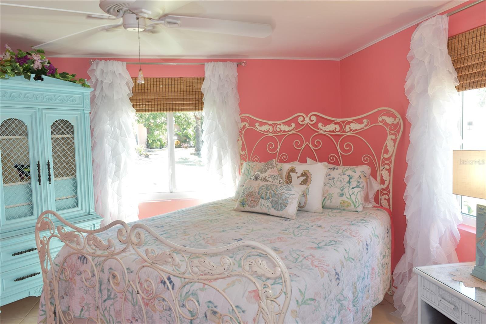 SOUTH VENICE - Residential