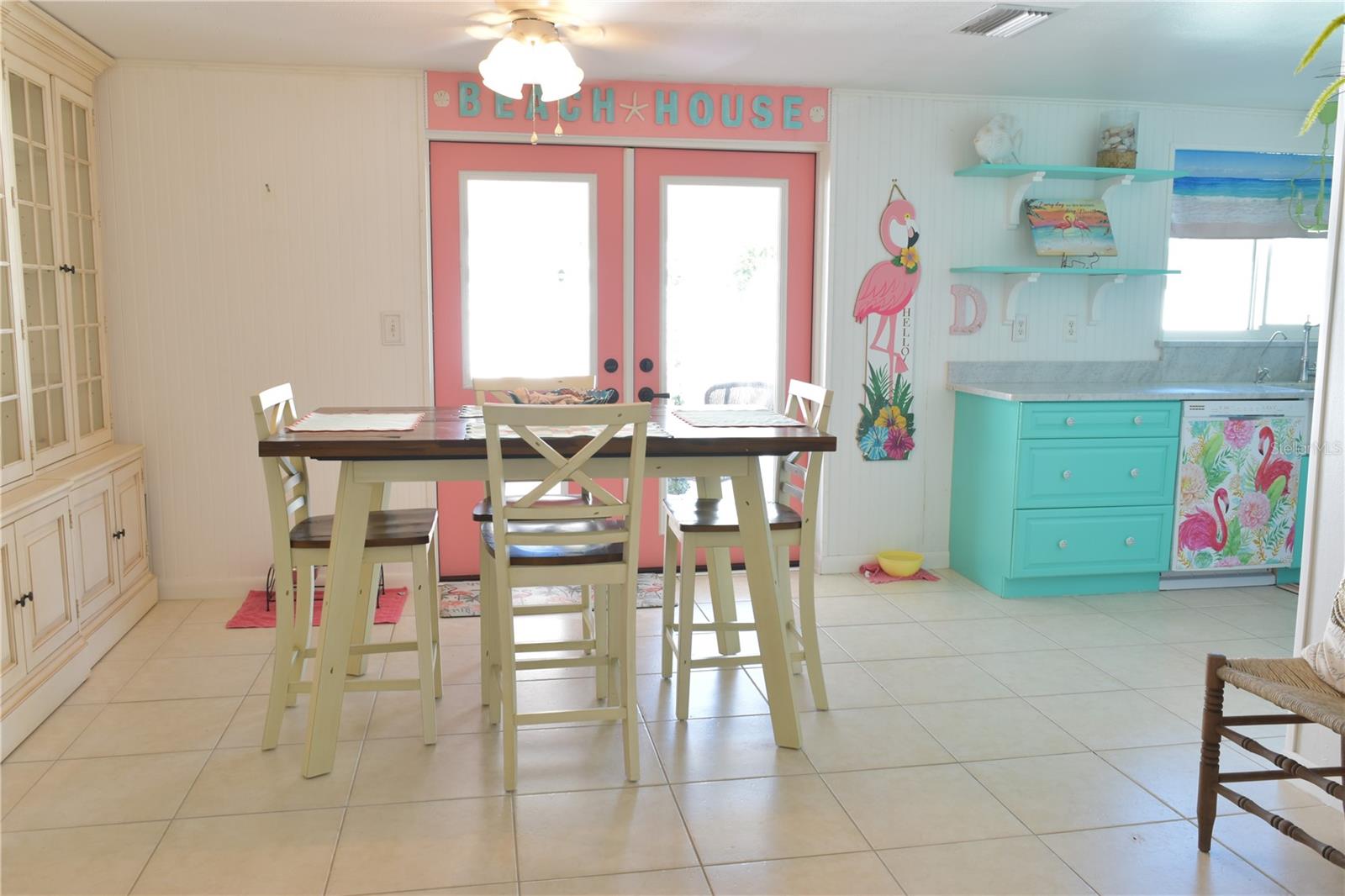 SOUTH VENICE - Residential