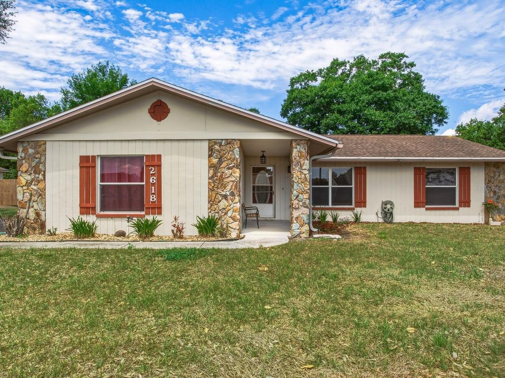 Photo of 2618 Ridgetop Way, Valrico, FL 33594 (MLS # TB8508004)