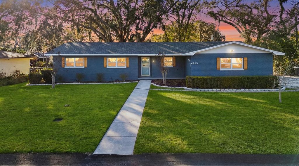 Photo of 4915 Whiteoak Drive E, Lakeland, FL 33813 (MLS # TB8470421)