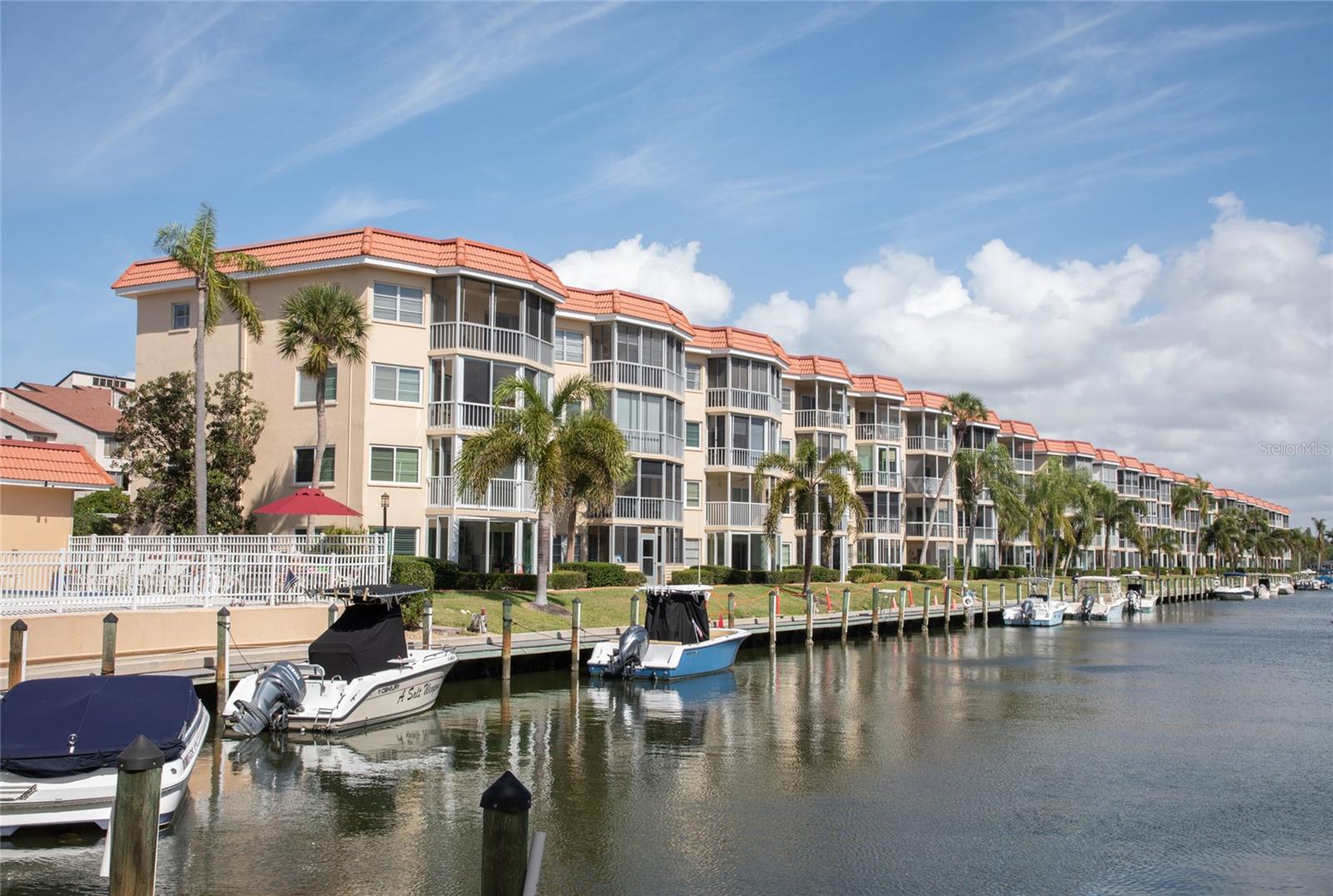 SIESTA HARBOR II - Residential