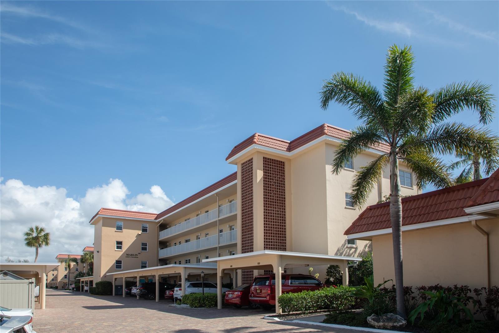 SIESTA HARBOR II - Residential