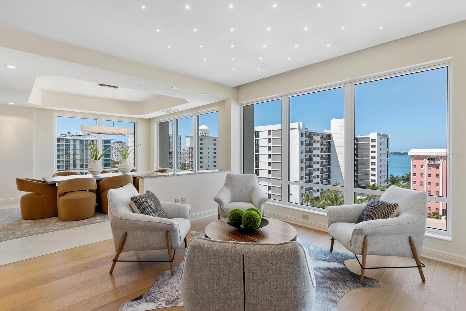 THE TOWER RESIDENCES - Residential