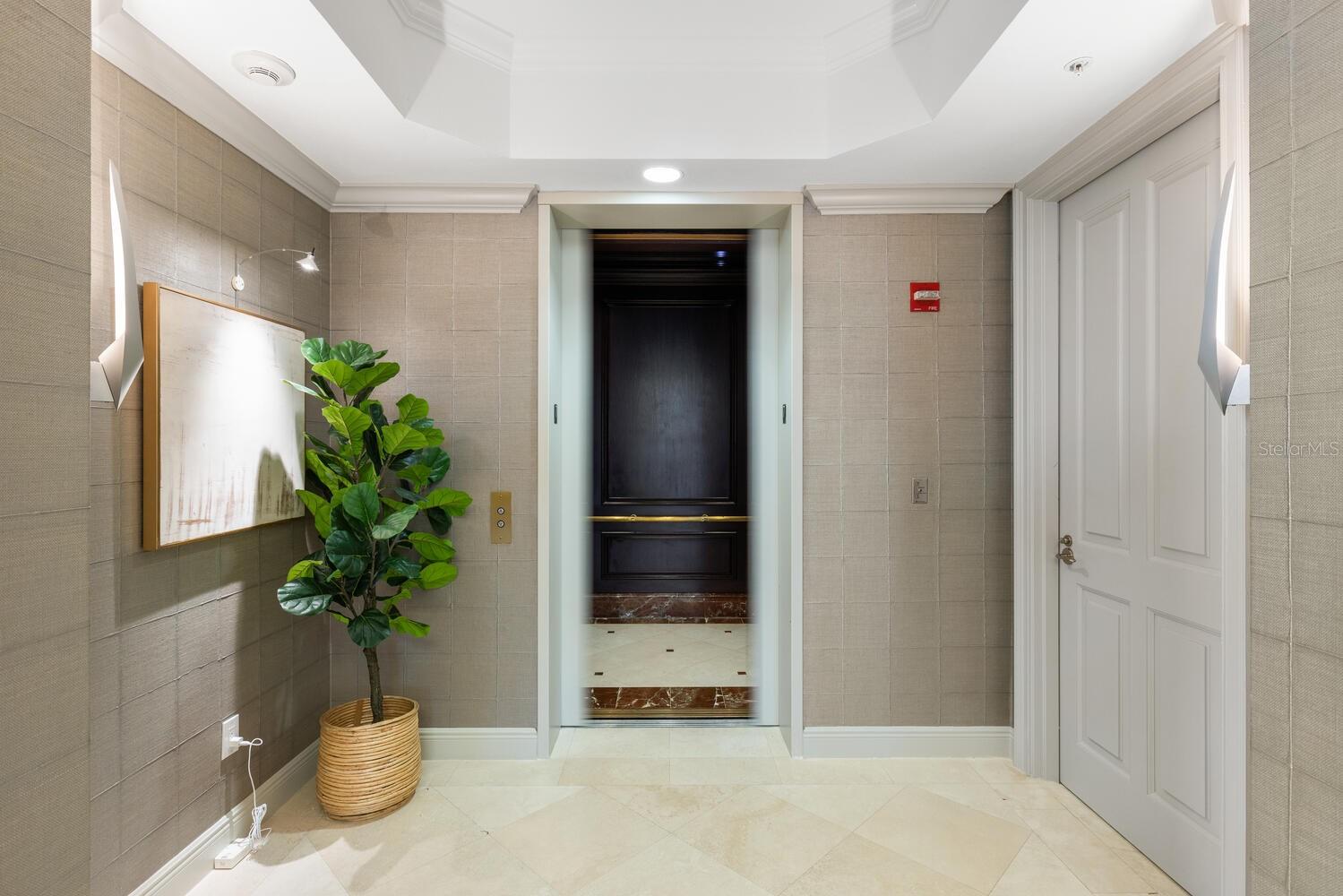 THE TOWER RESIDENCES - Residential