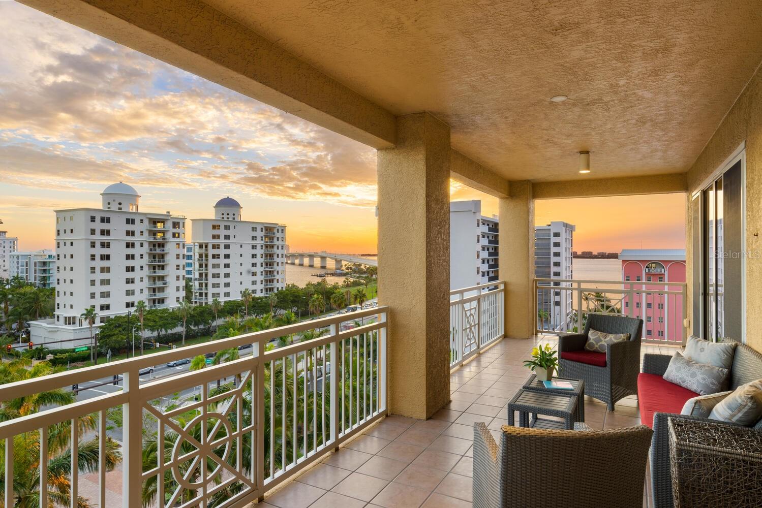 THE TOWER RESIDENCES - Residential