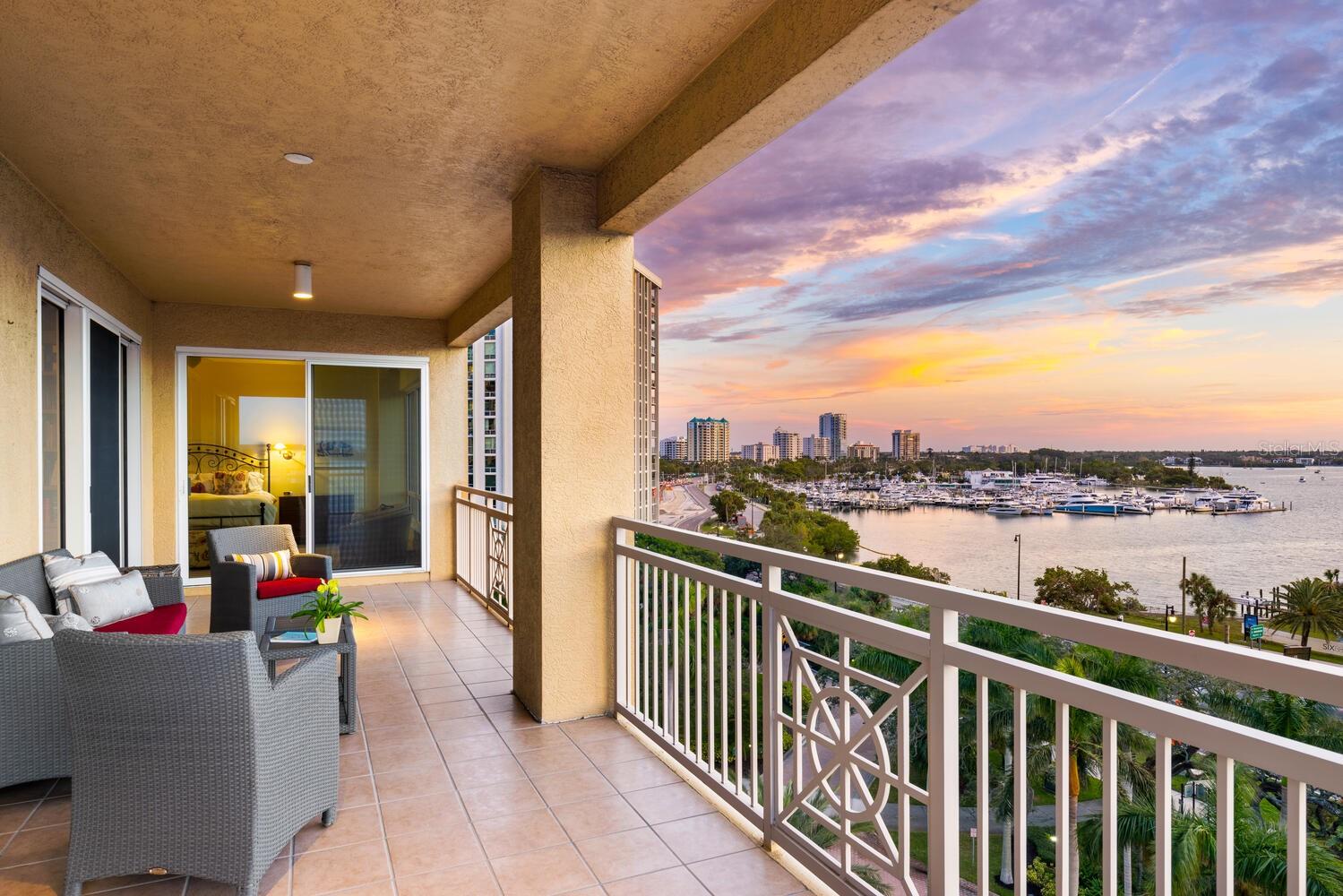 THE TOWER RESIDENCES - Residential