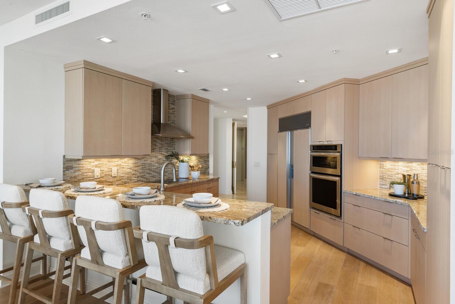 THE TOWER RESIDENCES - Residential