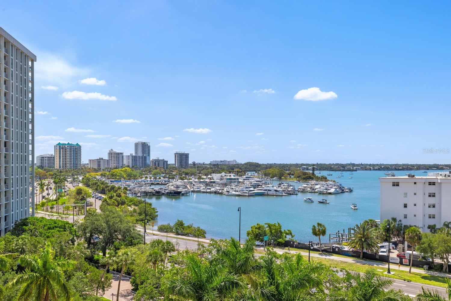 THE TOWER RESIDENCES - Residential