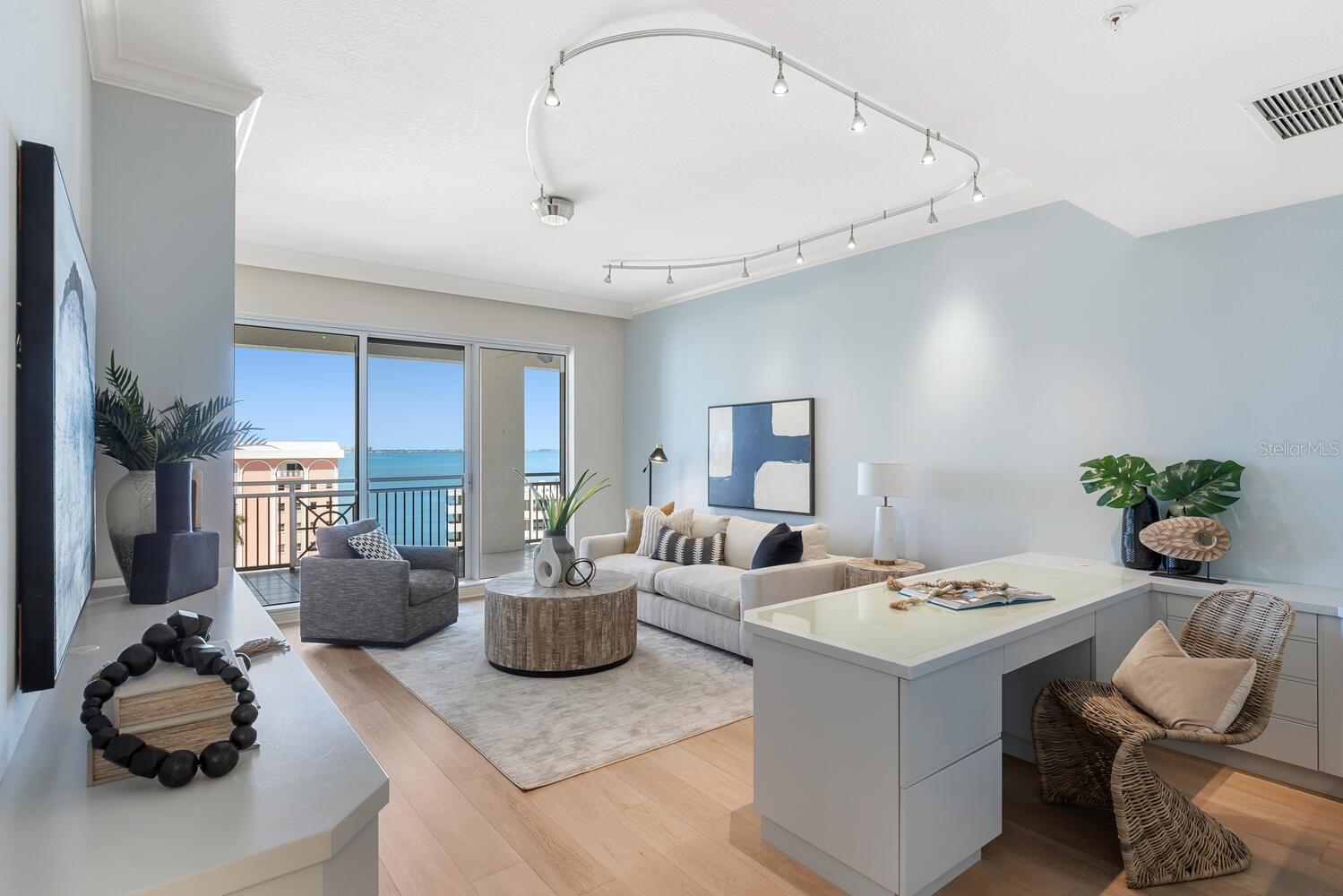 THE TOWER RESIDENCES - Residential