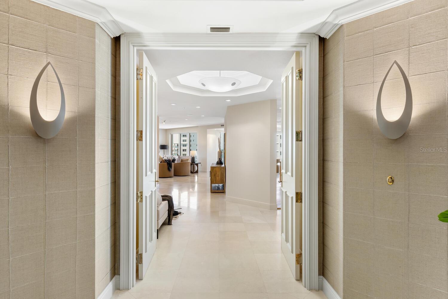 THE TOWER RESIDENCES - Residential