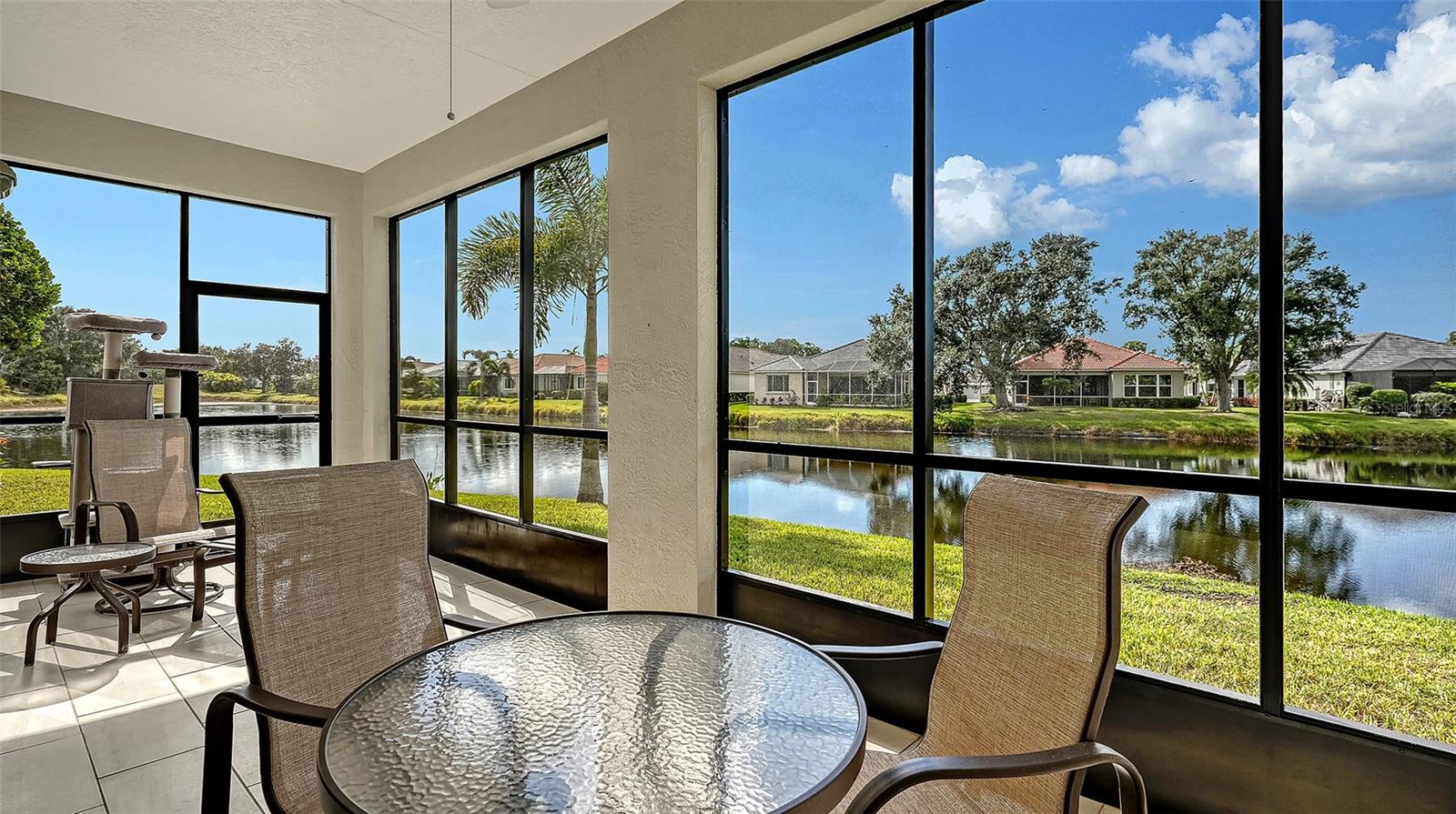 BOTANICA - Residential