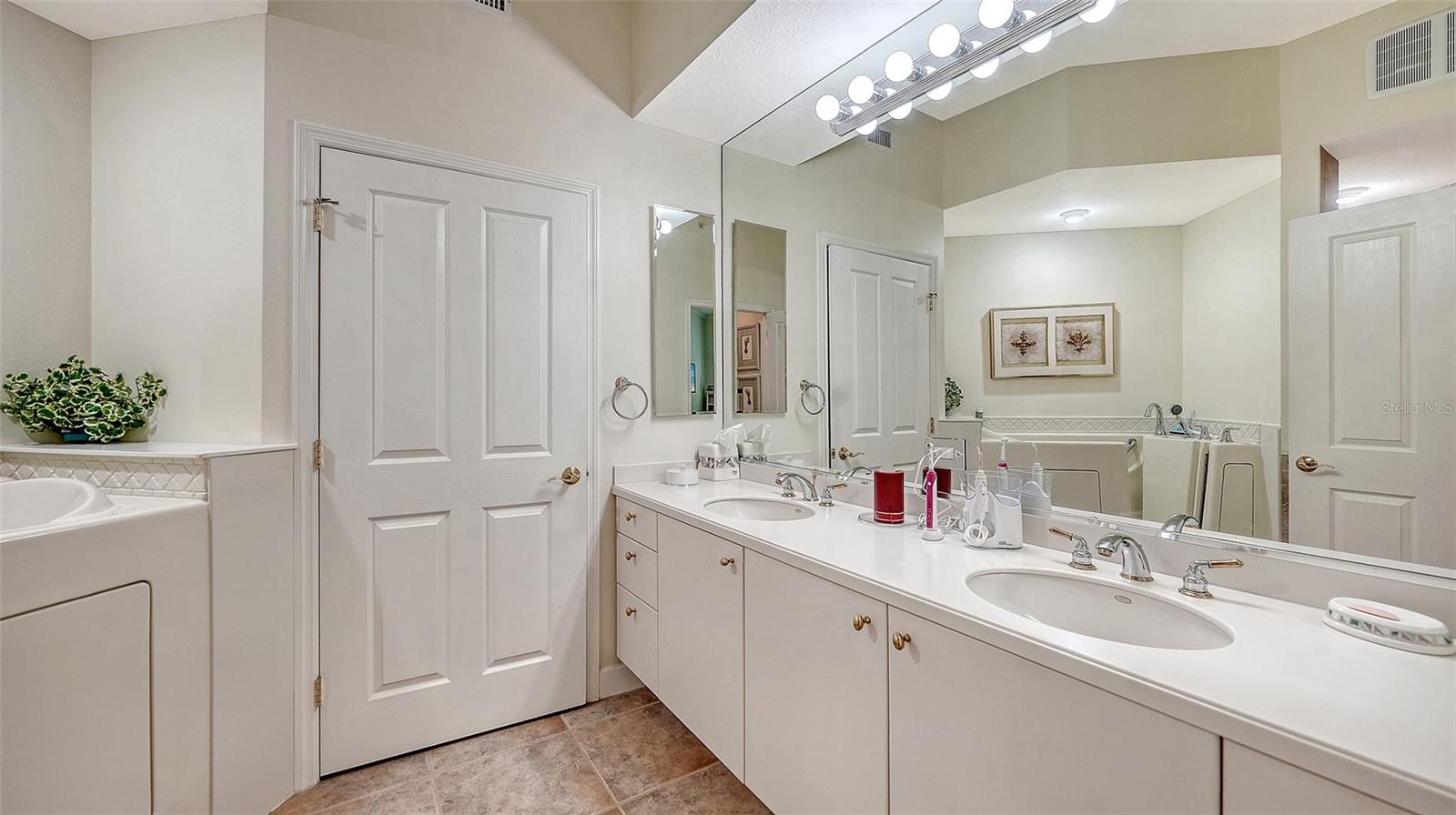 BOTANICA - Residential