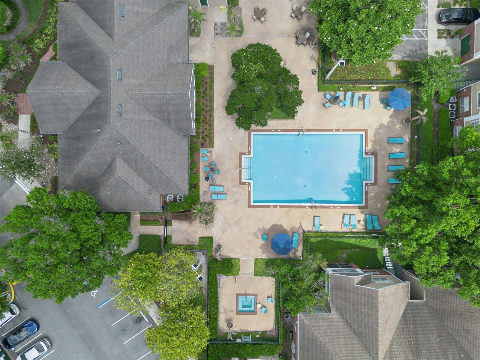 PLANTATION PARK PRIVATE RESIDENCE - Residential